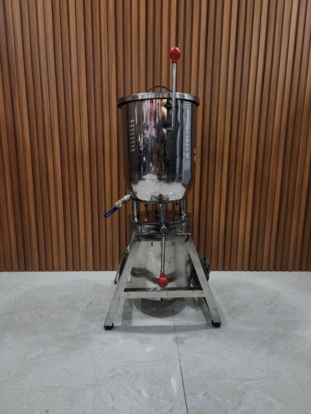 Máy xay đa năng cao cấp công suất lớn 4kw ( xay 8kg ) Máy xay đa năng cao cấp công suất lớn 4kw ( xay 8kg )